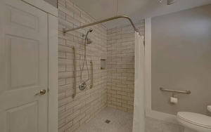 E43cb56fd3732ca260196826852d838d-uncropped scaled within 1344 1008.png